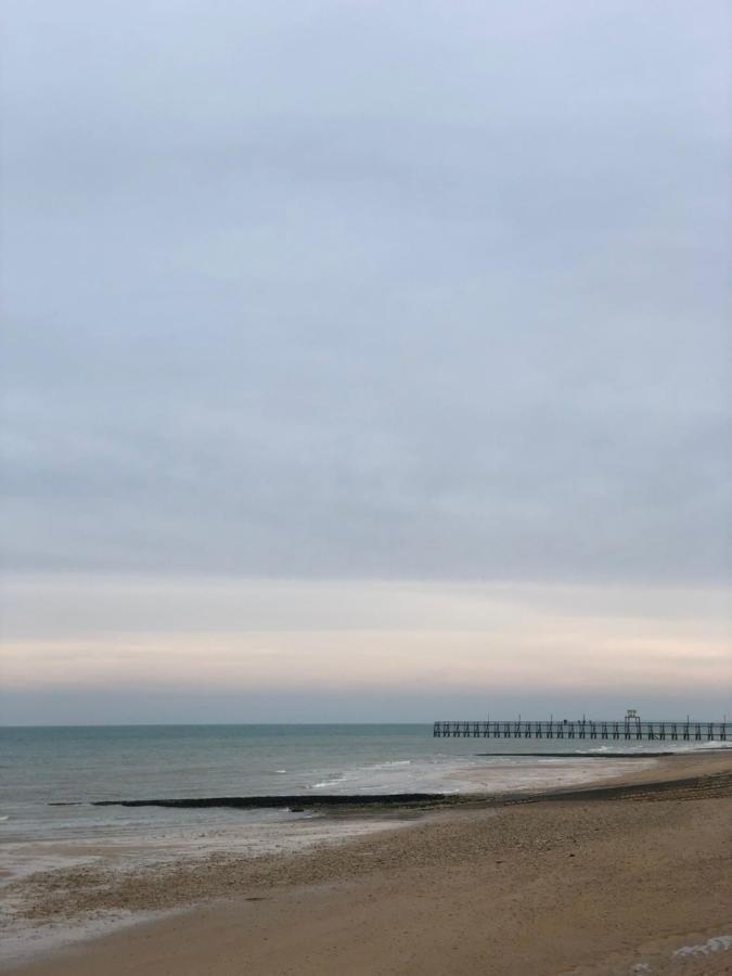Le Spot, Appartement Spacieux A 30M De La Mer 45M2 Luc-sur-Mer Exterior foto